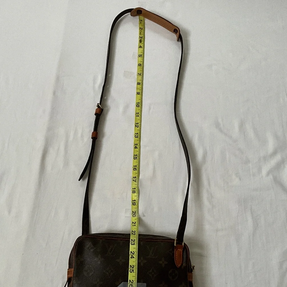 Louis Vuitton excellent pre